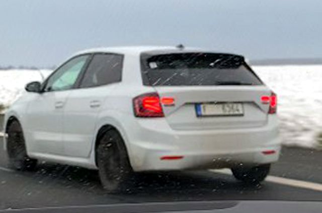  Спипаха новата Fabia без камуфлаж 