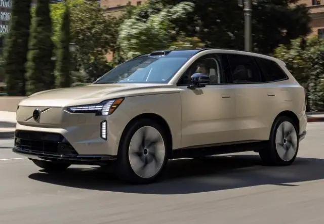 Volvo подготвя най-мощния модел в историята си | интерФакти.БГ Volvo подготвя най-мощния модел в историята си