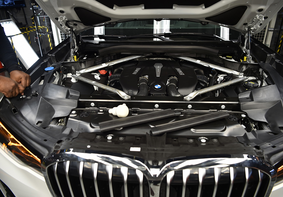 Петметровият всъдеход на BMW е вече на конвейера