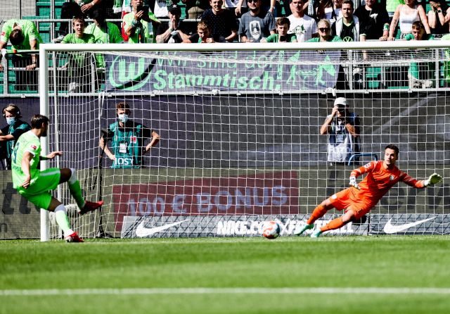 Волфсбург стартира с успех новия сезон в Бундеслигата