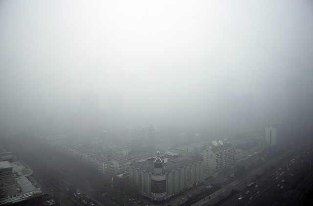 В Китай дишат отрови (ВИДЕО+СНИМКИ)