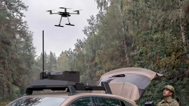 Най-луксозното Renault се присъединява към армията