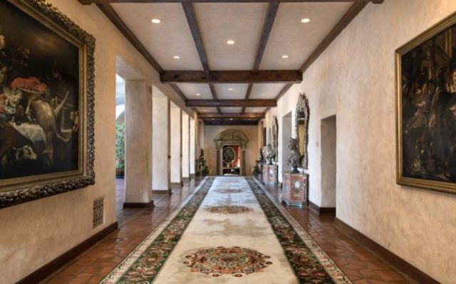  Продават известно имение с 54% отстъпка (СНИМКИ) 