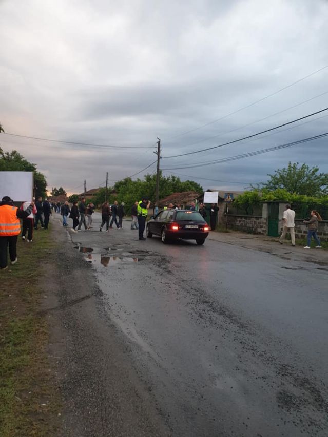  Жителите на Обручище започнаха митингите – насочиха яростно обръщение и до 