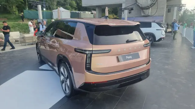 Запознаваме ви първи с новия флагман на Skoda (ВИДЕО)