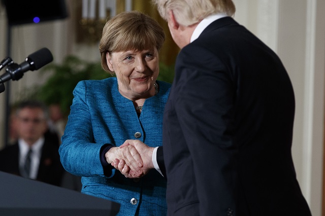 Тръмп е сърдит на Меркел