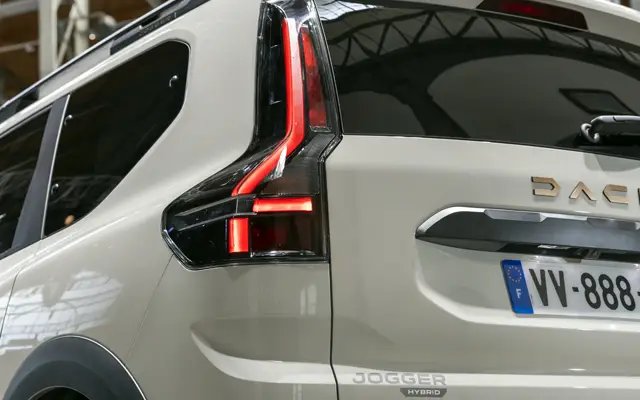 Ето ги новите Dacia Sandero и компания (ВИДЕО)