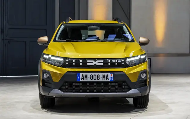Ето ги новите Dacia Sandero и компания (ВИДЕО)