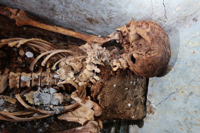 Откриха удивително добре запазен скелет в Помпей (СНИМКИ)