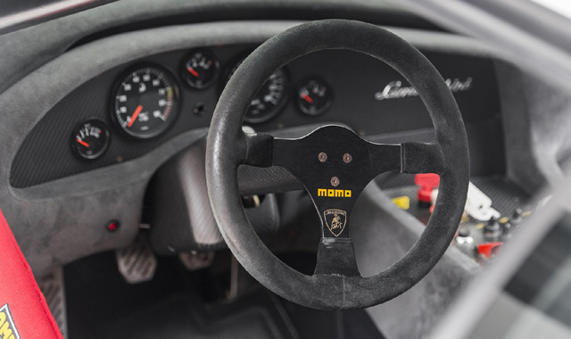 Продават рядко Lamborghini Diablo в Белгия