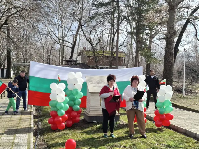 Село Бяла Река отпразнува 3 март с поезия (ВИДЕО)