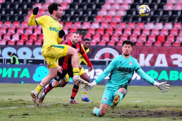 Лудогорец си взе своето с обрат в "Надежда"