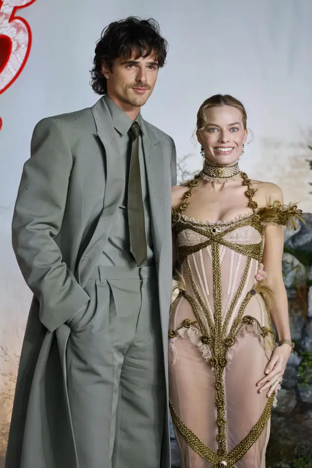 Актьор подарил на Марго Роби книга за намаляване при започване на кариерата ѝ (ВИДЕО)