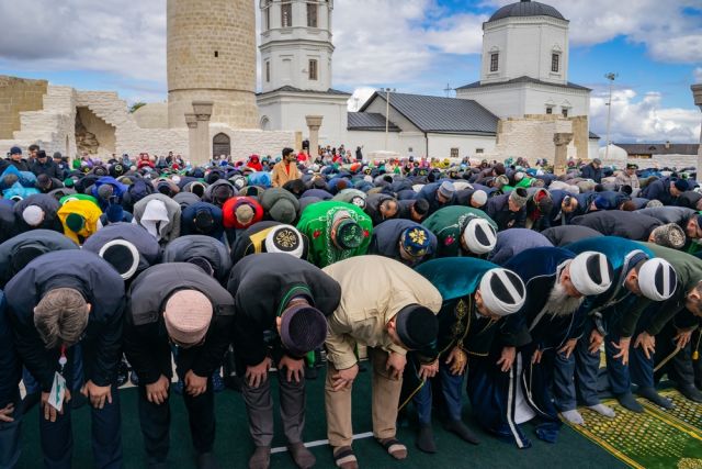 Татарстан: Изповядващите исляма военнослужещи ще могат да не спазват постите през Рамазана
