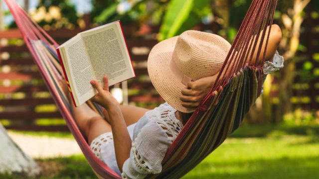 Защо е важно да четем - 10 книги, които е добре да прочетете поне веднъж в живота си