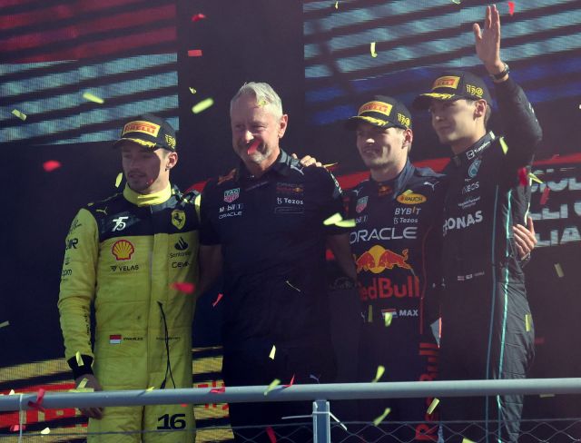  Макс Верстапен завоюва надпреварата за Гран При на Италия, кола за сигурност финишира надпреварата 