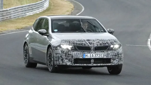 BMW i3 Touring идва през 2027-ма с важна функция, която липсва при "петицата"