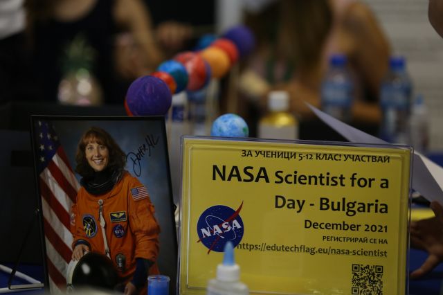  Български деца разговаряха с астронавтите в МКС (ВИДЕО) 