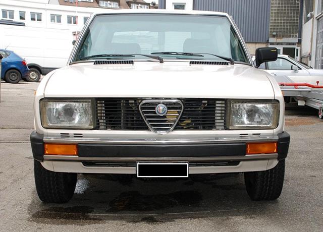  Продадоха бронираната Alfa на италиански мафиот 