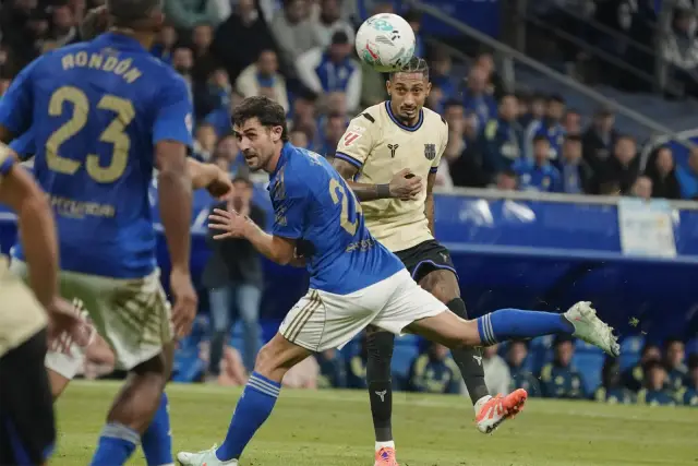 Барселона приближи Реал Мадрид след поврат против Овиедо