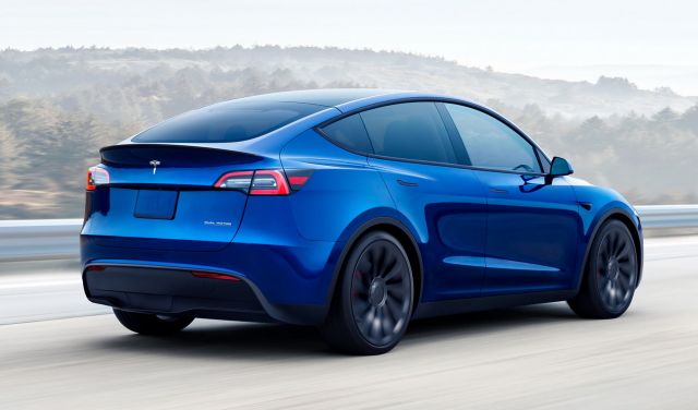  Колко би трябвало да изкарвате, с цел да притежавате Ioniq 5 и за какво Tesla Model Y е по-интересната кола? 