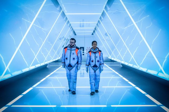  В опита си „ Moonfall “ да надскочи апокалиптичните си прародители съумя да се трансформира в величествен неуспех (ТРЕЙЛЪР) 