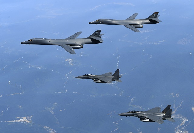 Сеул и Вашингтон тренират война с Пхенян (ВИДЕО+СНИМКИ)