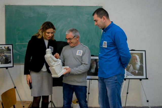  Нов монумент бележи 107 години от рождението на дядо Добри (СНИМКИ) 