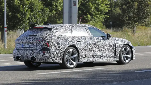 Audi неволно разкри новото RS6 