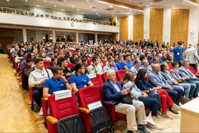 "ТЕХНОСТАРТ - Мотиватор" във Варна: Вдъхновение, възможности и предизвикателства за младите таланти в технологичната индустрия