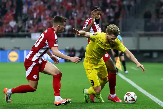 Олимпиакос победи, само че отпадна от Лига Европа