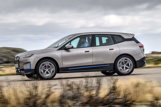 BMW разсекрети iX: 500 коня и над 600 км с едно зареждане