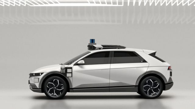  Hyundai сподели по какъв начин ще наподобяват роботизираните таксита 