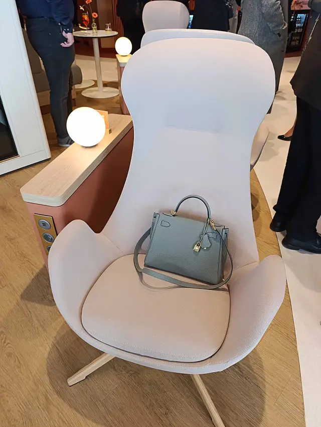 Летище „Васил Левски“ с нова придобивка за пътниците за 1 милион евро (ВИДЕО+СНИМКИ)