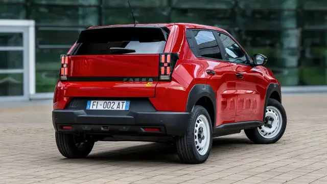 Fiat продължава наследството на Panda 4x4 с Grande Panda