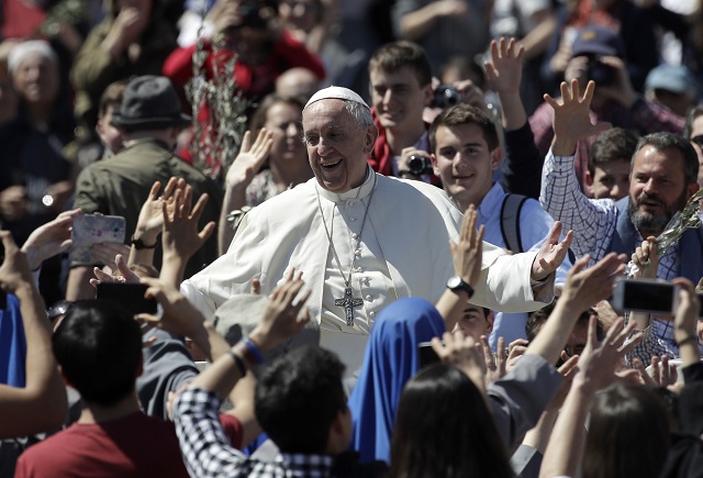 Папата няма да се огъне пред терора