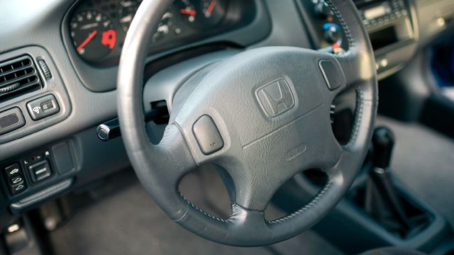  Продадоха 21-годишен Civic на цената на два нови 