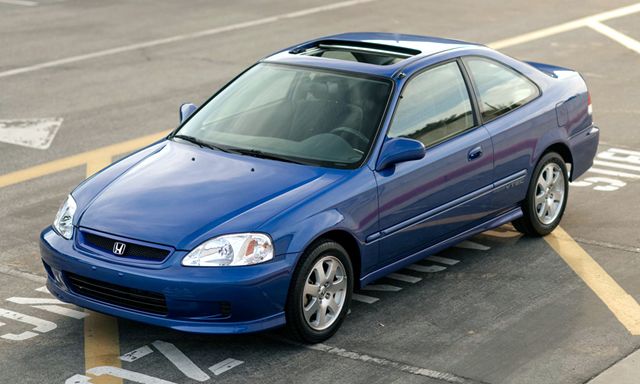  Продадоха 21-годишен Civic на цената на два нови 