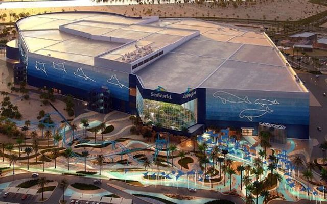 В ОАЕ изграждат най-големия аквариум в света