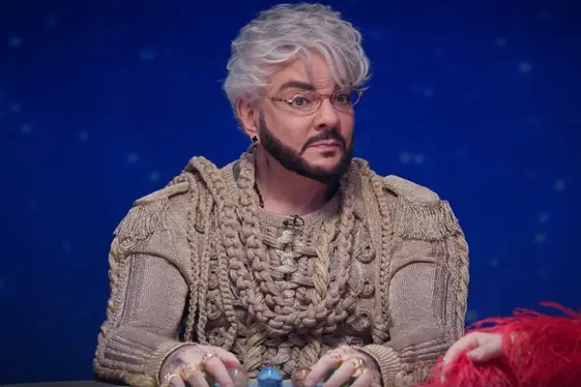 Филип Киркоров се появи с винтидж пуловер за 100 хиляди евро в предаване за астрология