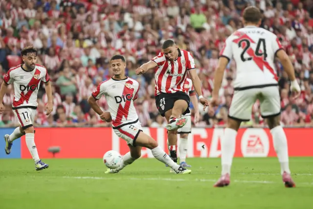 Атлетик Билбао с втора победа в Ла Лига, излъга Райо Валекано с гол от дузпа