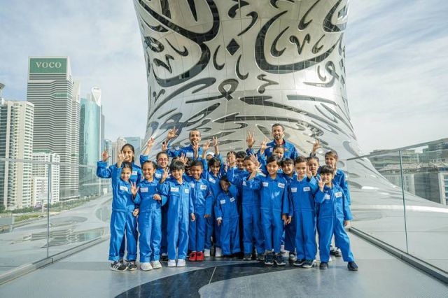 Астронавти от ОАЕ с ексклузивна обиколка в Музея на бъдещето 