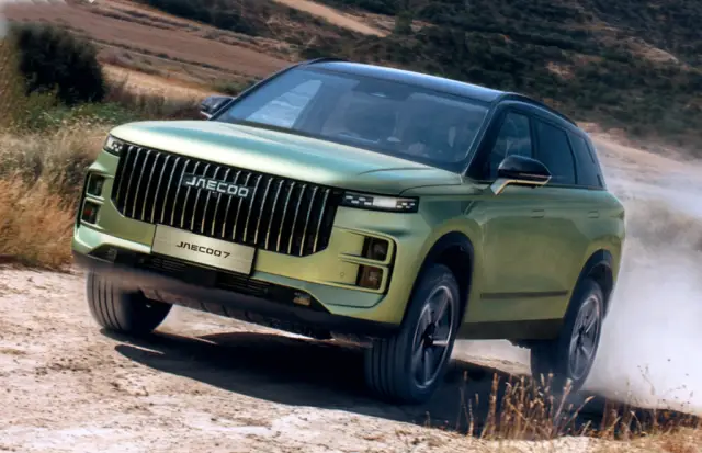 Евтини семейни кросоувъри у нас. Какво да изберем - Dacia Bigster или Jaecoo 7?