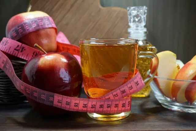 Колко време се пие ябълков оцет?