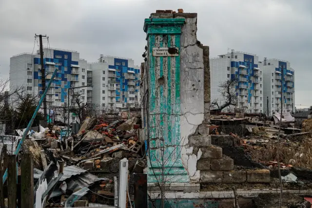 „Азовстал“ остава в руини, Путин русифицира Мариупол