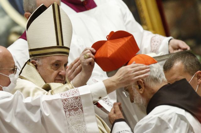  Папа Франциск ръкоположи 13 нови кардинали (СНИМКИ) 
