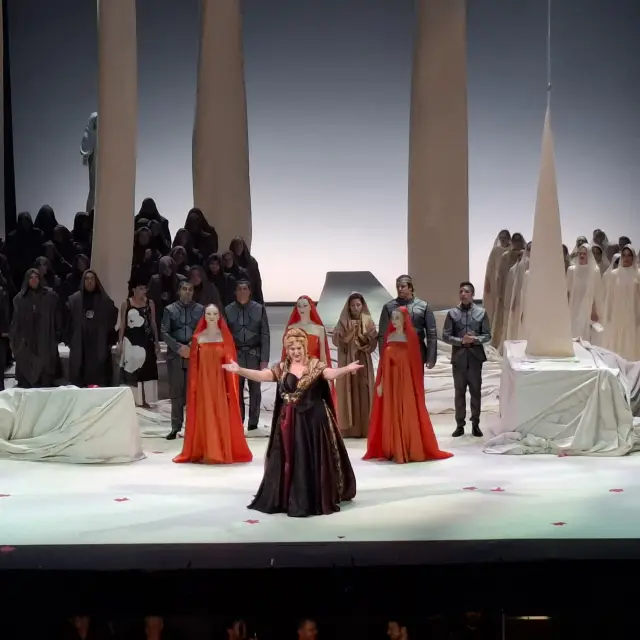  Стотици приветстваха накрак премиерата на операта „ Танхойзер “ от Вагнер в Софийската опера и балет 