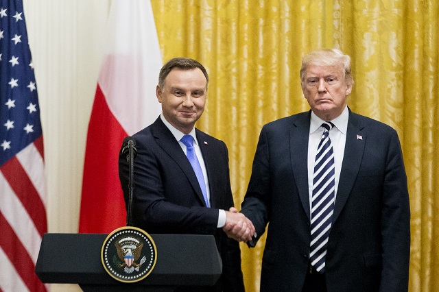Полша и САЩ ще строят "Форт Тръмп"