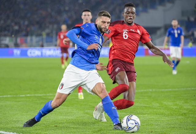  Италия пропусна да стигне до поврат против Швейцария, Жоржиньо изпусна дузпа 