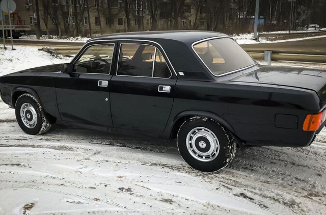 Продава се рядка Волга с V8 на КГБ, с прякор „Догонващата“